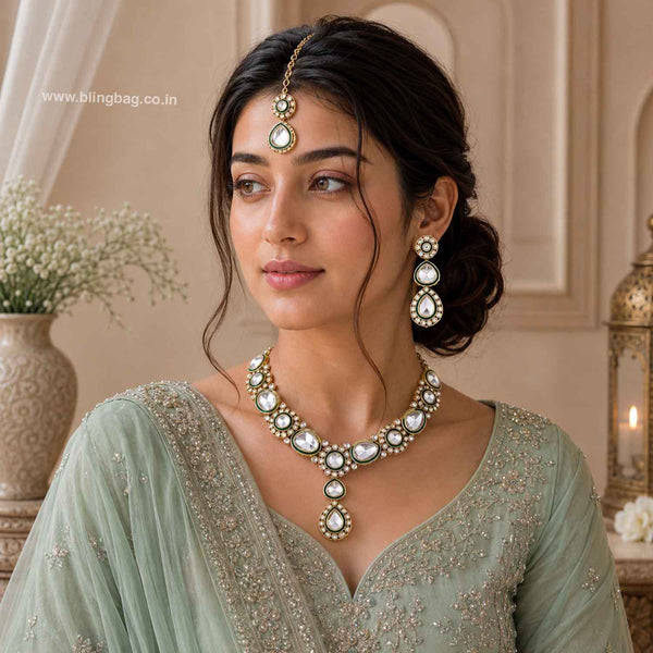 Ivory Ghurmita Kundan Jewellery Set