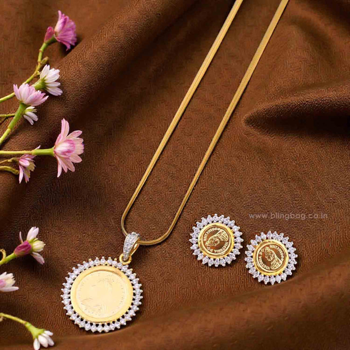 Golden Adoncia Pendant Set