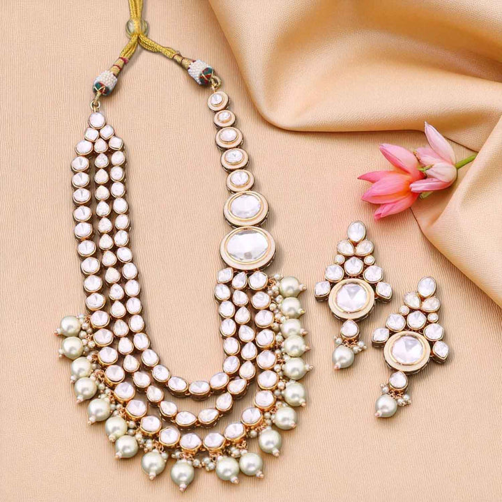 Ivory Vashti Jewellery Set