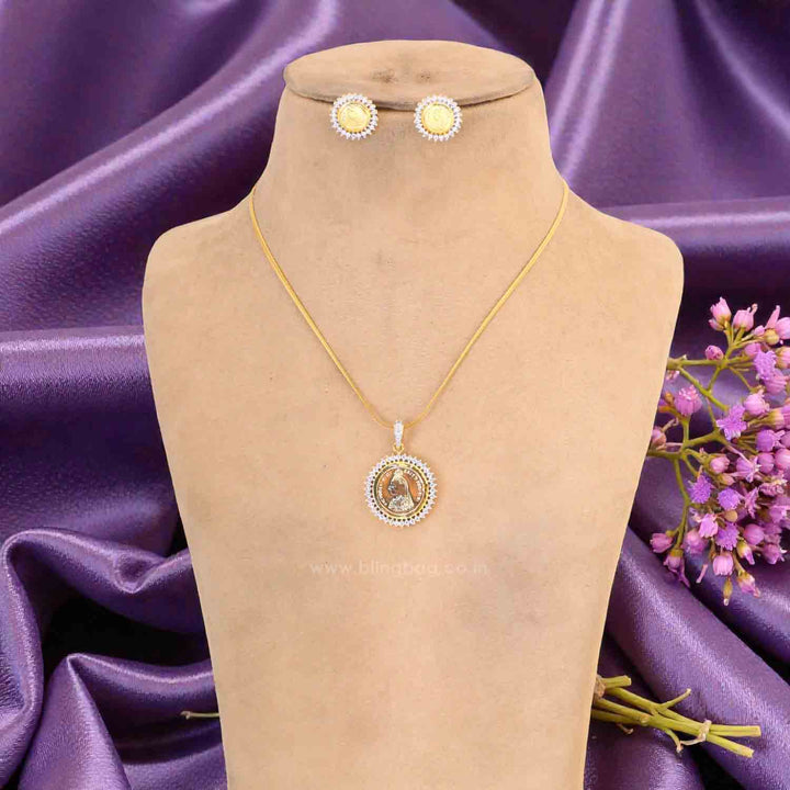 Golden Adoncia Pendant Set