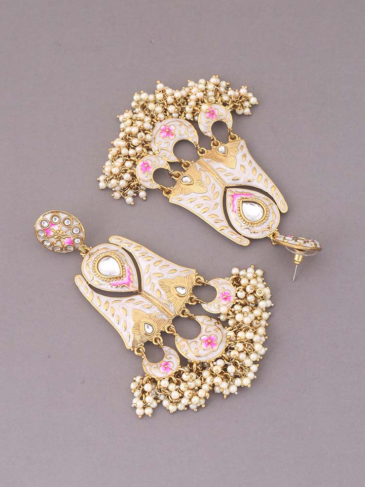 Ivory Toshi Chandbalis