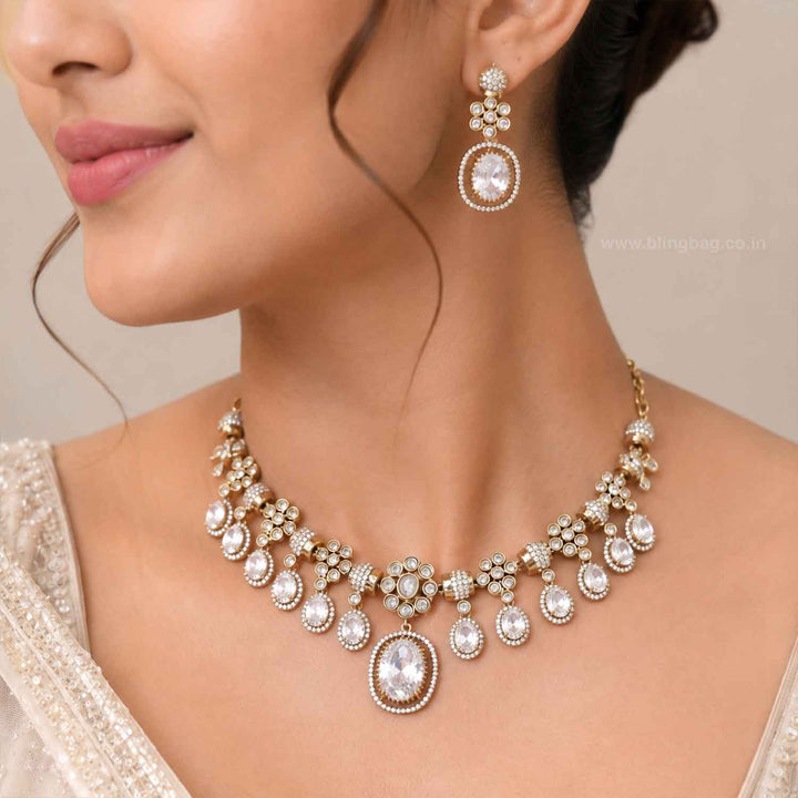Golden Emily Victorian Jewellery Set- New Arrival