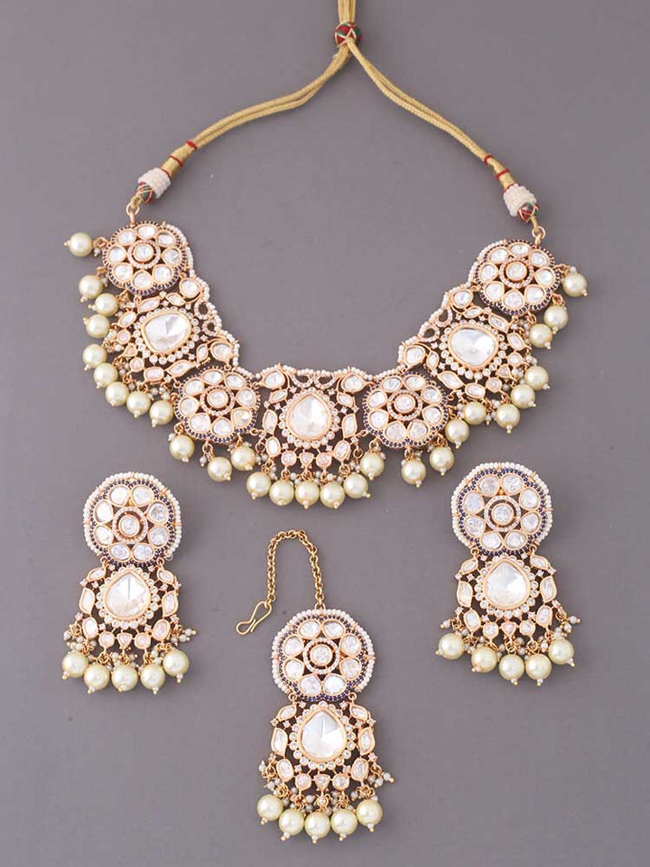 Golden Dhurvita Kundan Jewellery Set