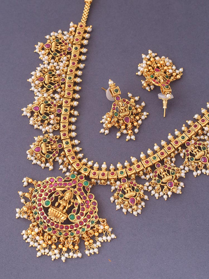 Multicolor Vedavati Temple Jewellery Set