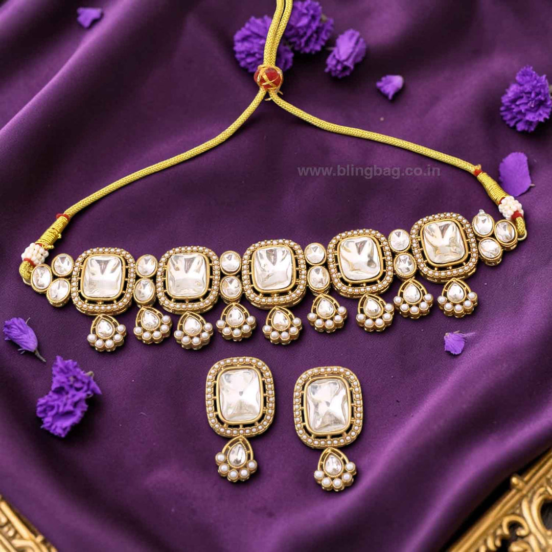 Golden Asmina Kundan Jewellery Set