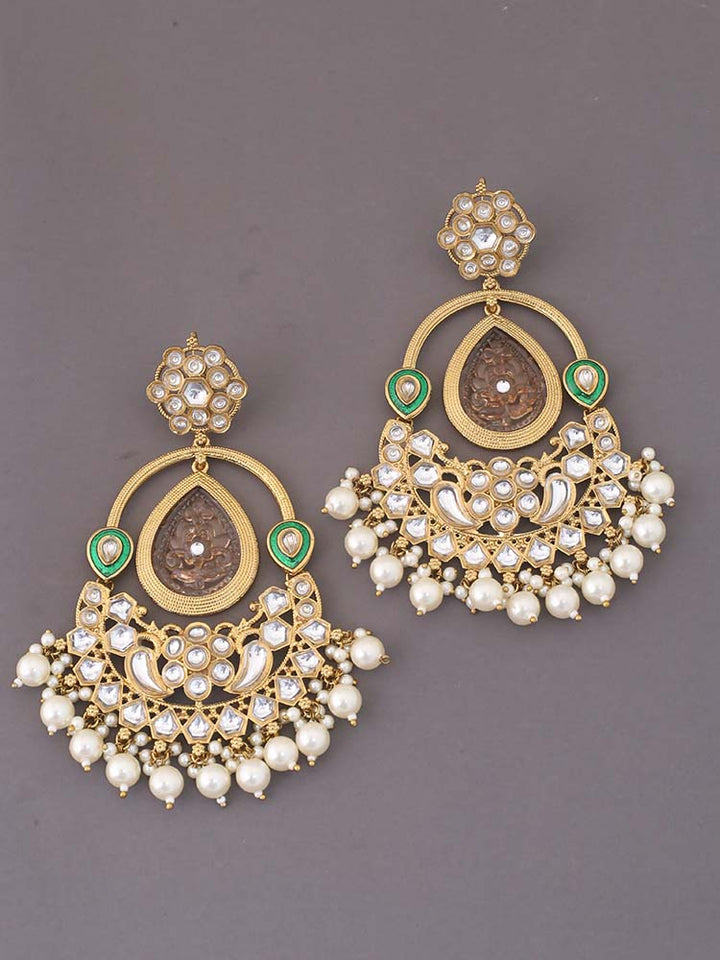 Ivory Daarni Chandbalis