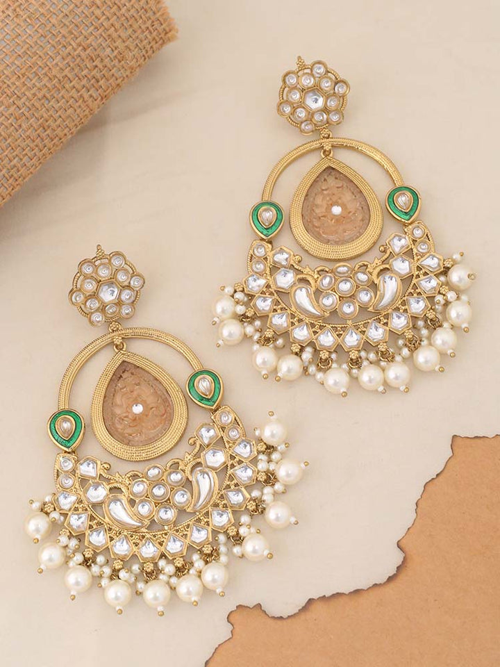 Ivory Daarni Chandbalis