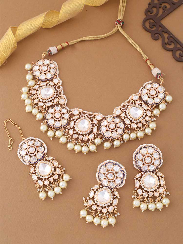 Golden Dhurvita Kundan Jewellery Set
