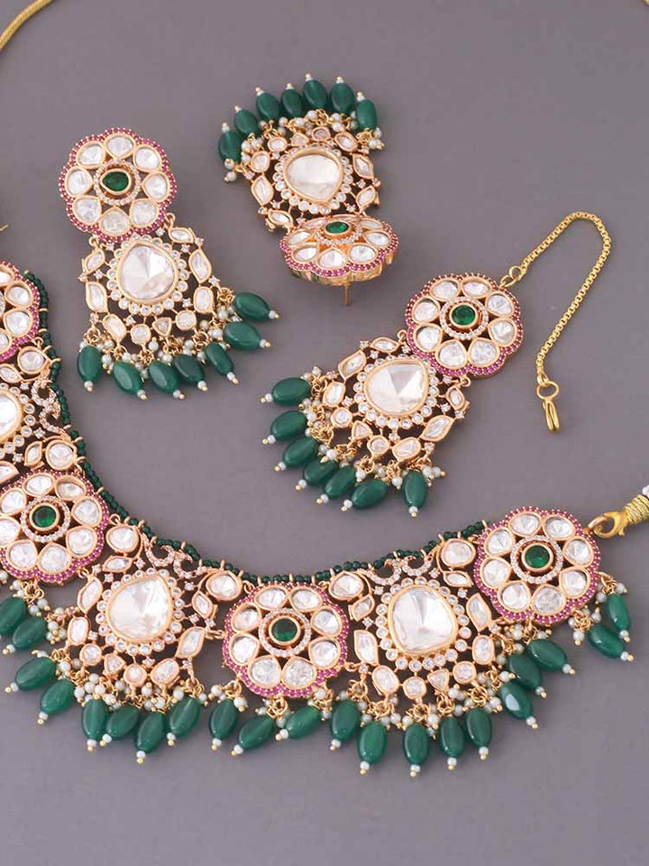 Emerald Dhurvita Kundan Jewellery Set