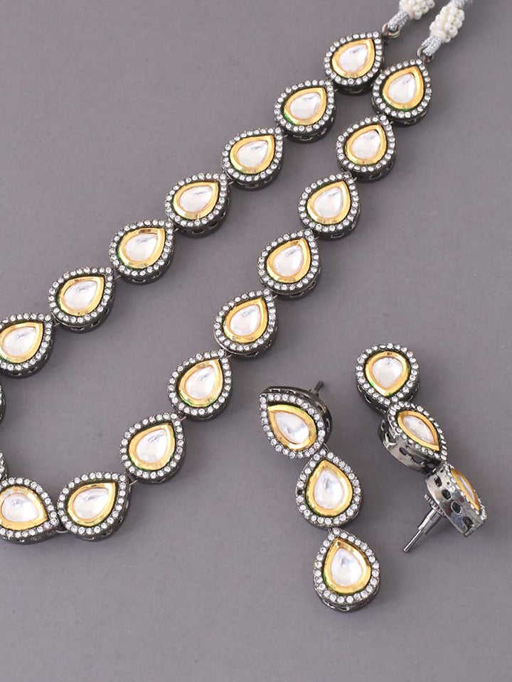 Antique Demi Jewellery Set