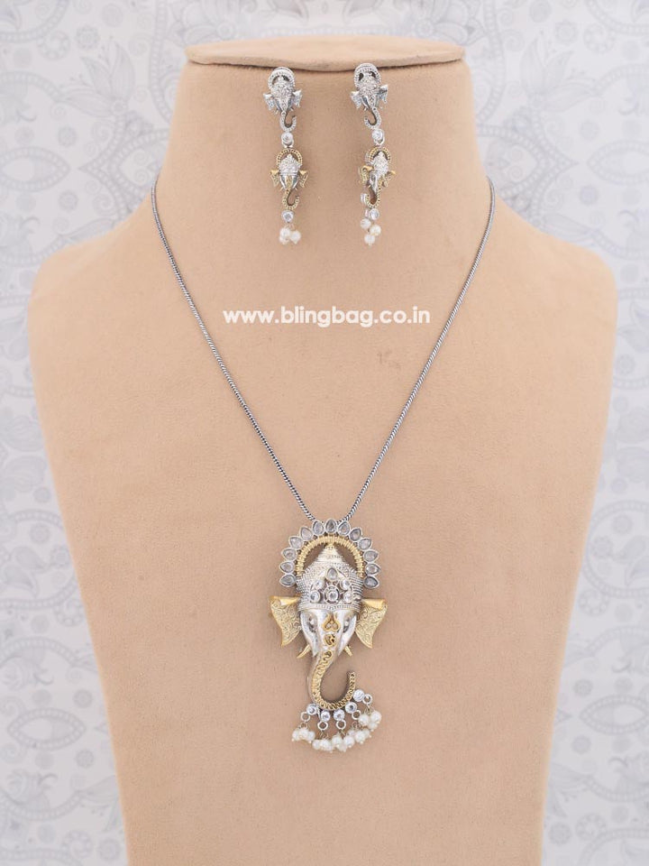 Antique Gajmukh Jewellery Set