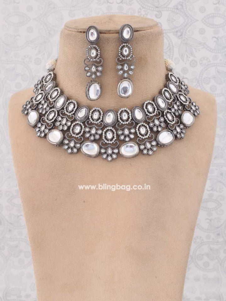 Antique Mirabel Kundan Jewellery Set