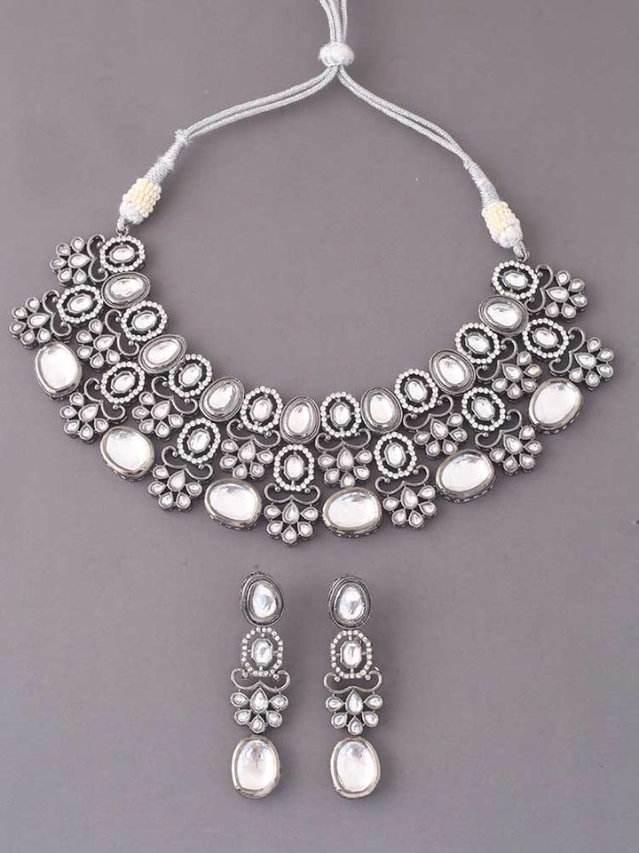 Antique Mirabel Kundan Jewellery Set