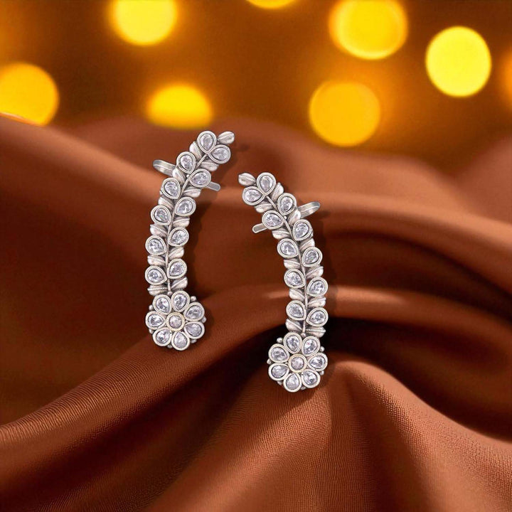 Antique Usika Oxidised Studs