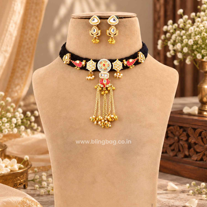 Black Ruhika Kundan Jewellery Set - New Arrival