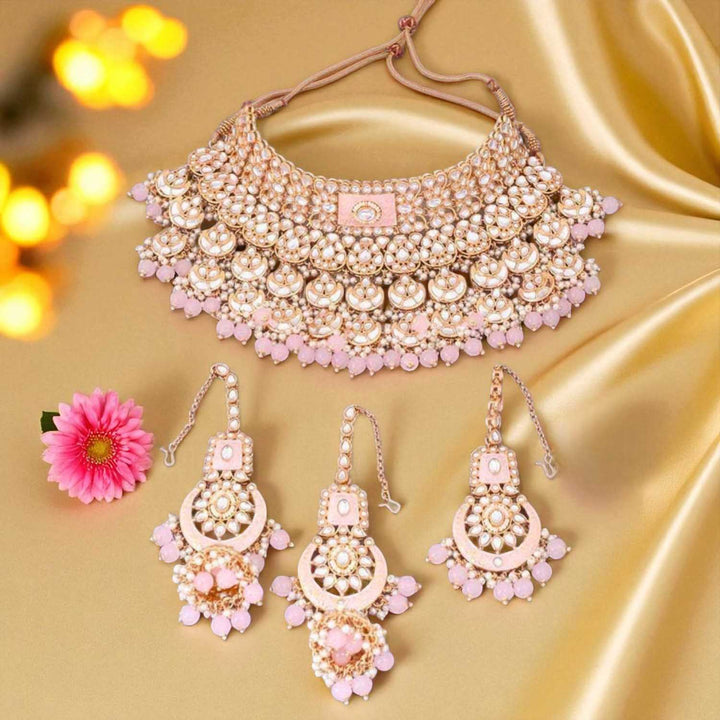 Blush Aantra Kundan Jewellery Set