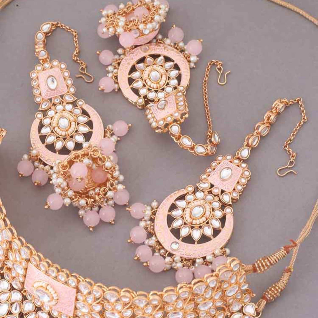 Blush Aantra Kundan Jewellery Set