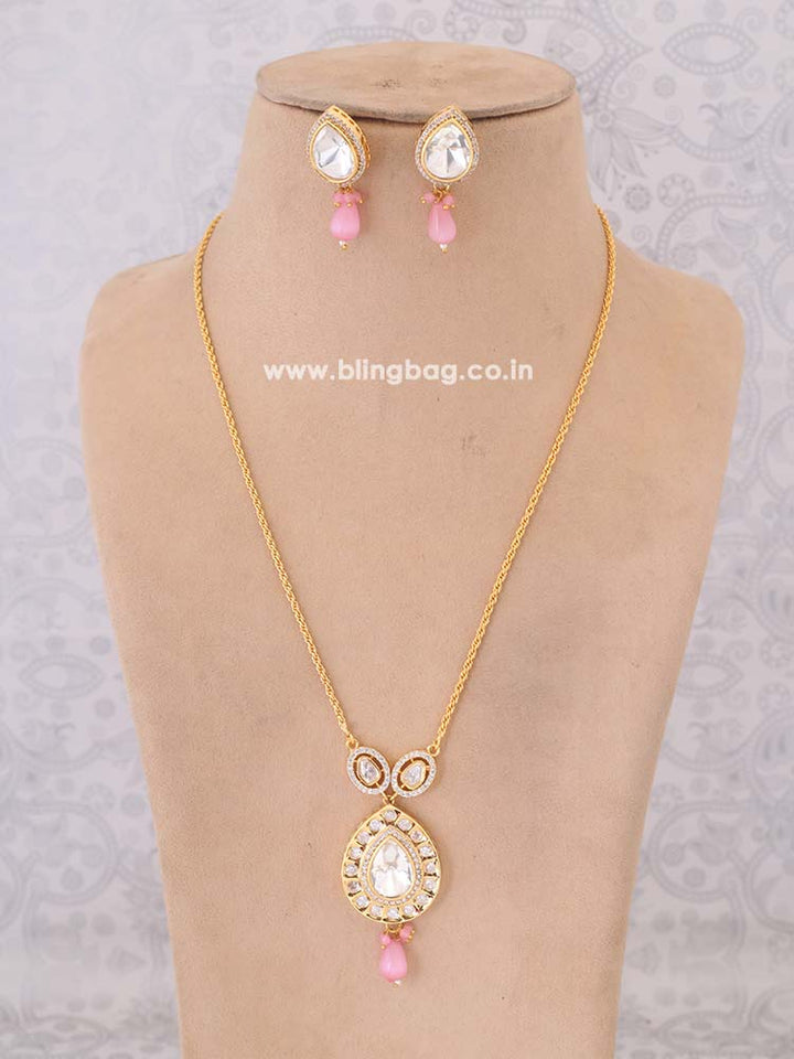 Blush Dalilah Pendant Set