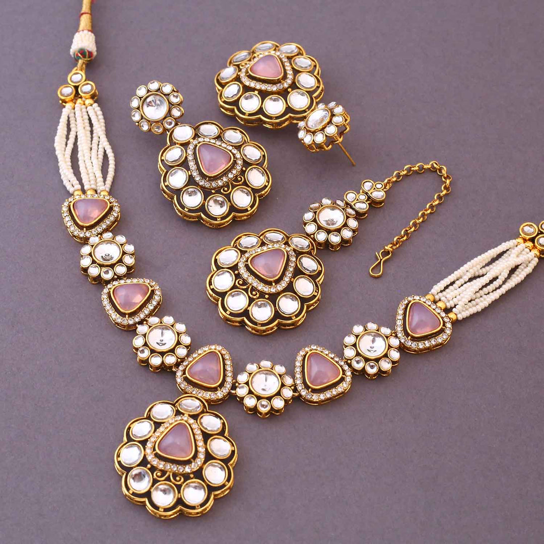 Blush Dhivyashi Kundan Jewellery Set