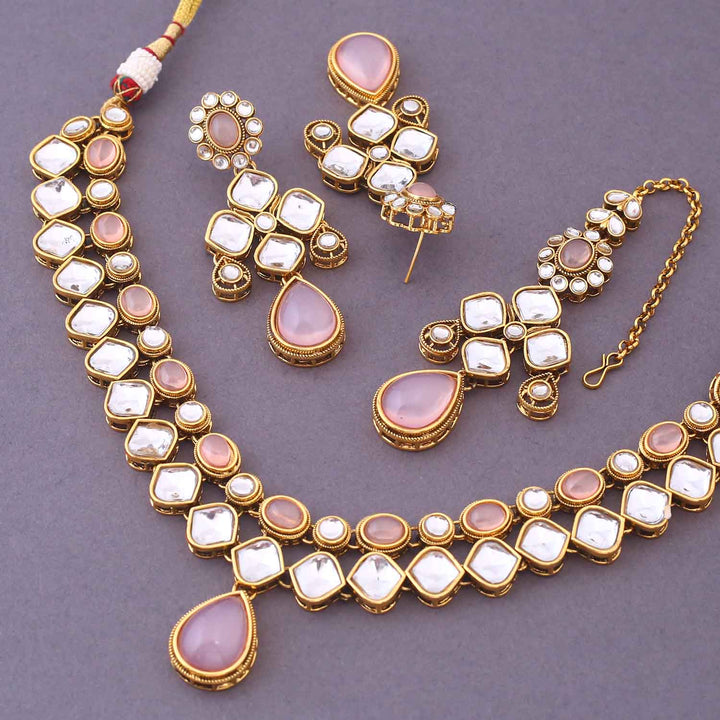 Blush Kharuya Kundan Jewellery Set