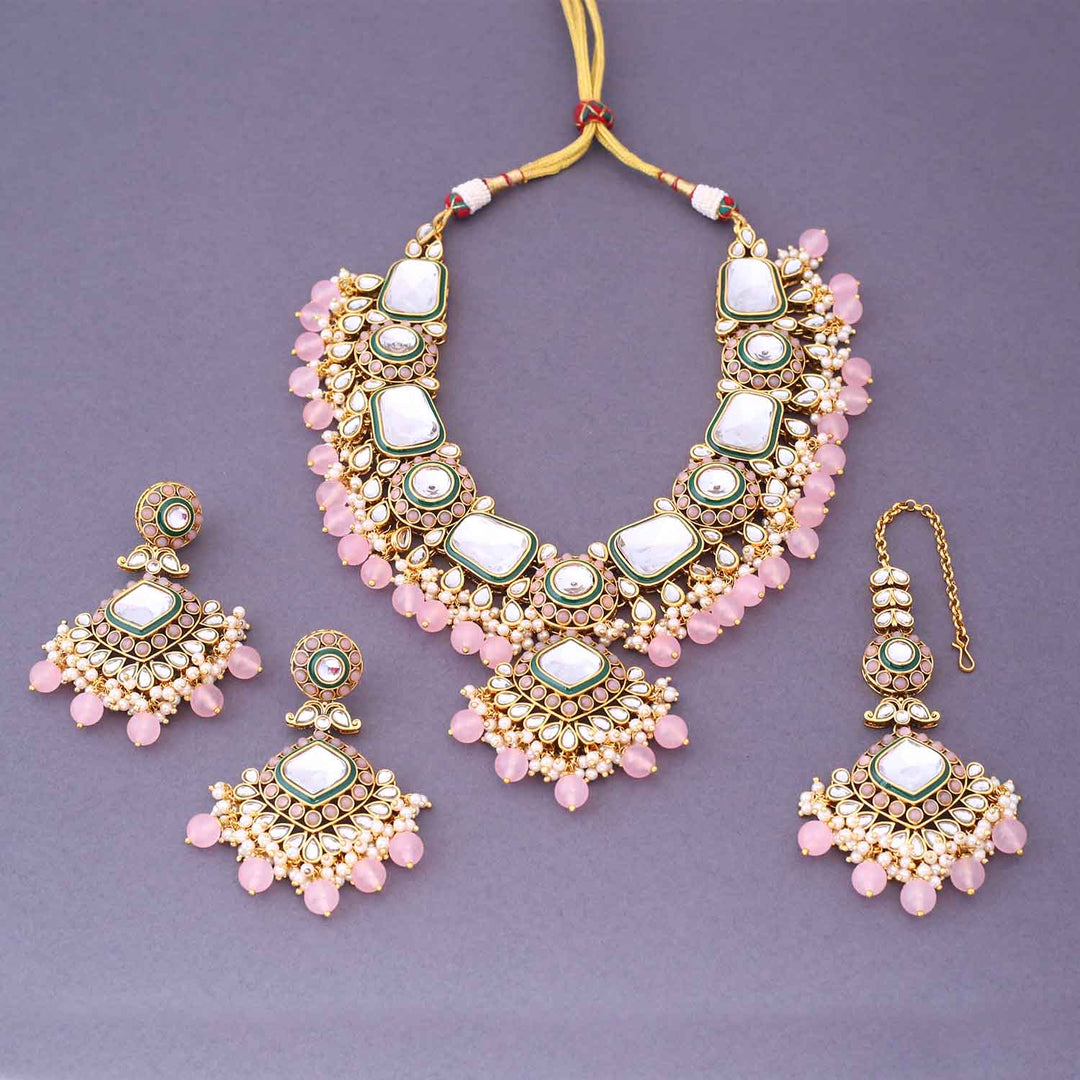 Blush Kunti Kundan Jewellery Set
