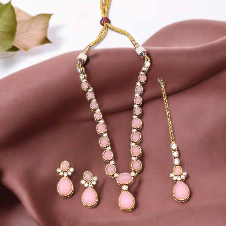 Blush Raniya Kundan Jewellery Set