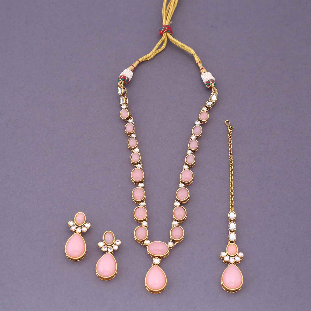 Blush Raniya Kundan Jewellery Set