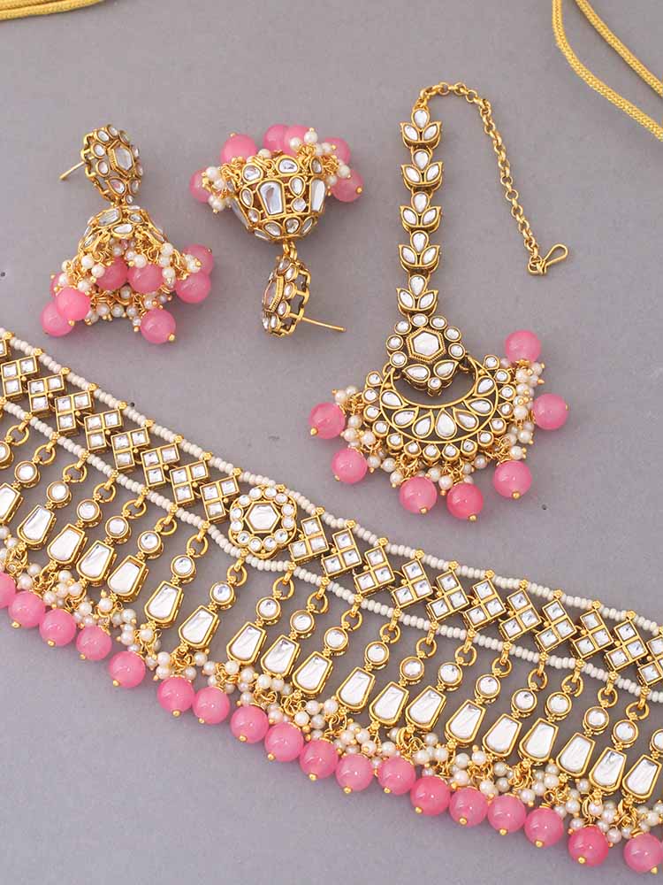 Coral Aanandi Kundan Jewellery Set