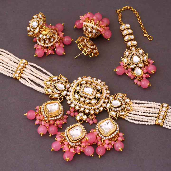 Coral Aashi Kundan Jewellery Set