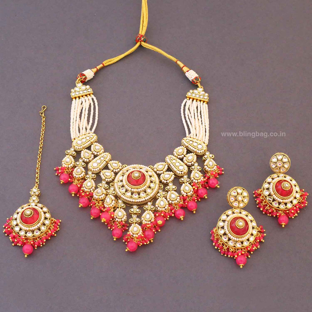 Coral Kanoosh Kundan Jewellery Set