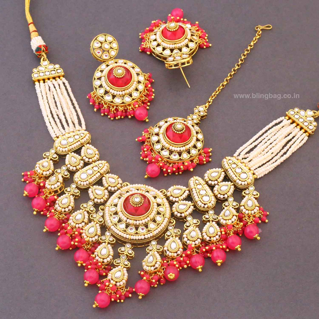Coral Kanoosh Kundan Jewellery Set