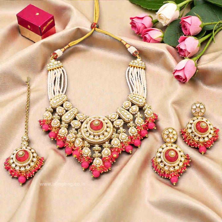 Coral Kanoosh Kundan Jewellery Set