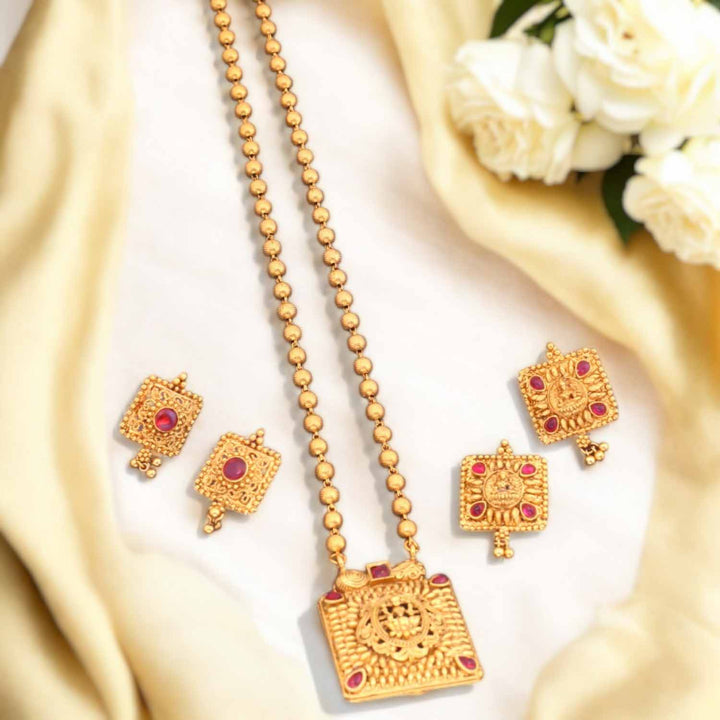 Dhriti Reversible Temple Jewellery Set - New Arrival