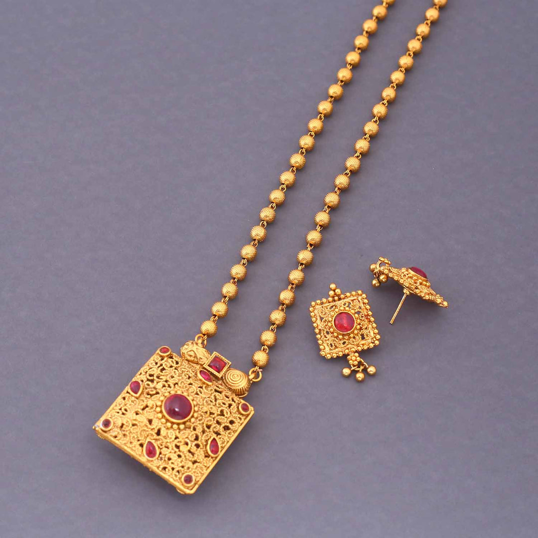 Dhriti Reversible Temple Jewellery Set - New Arrival