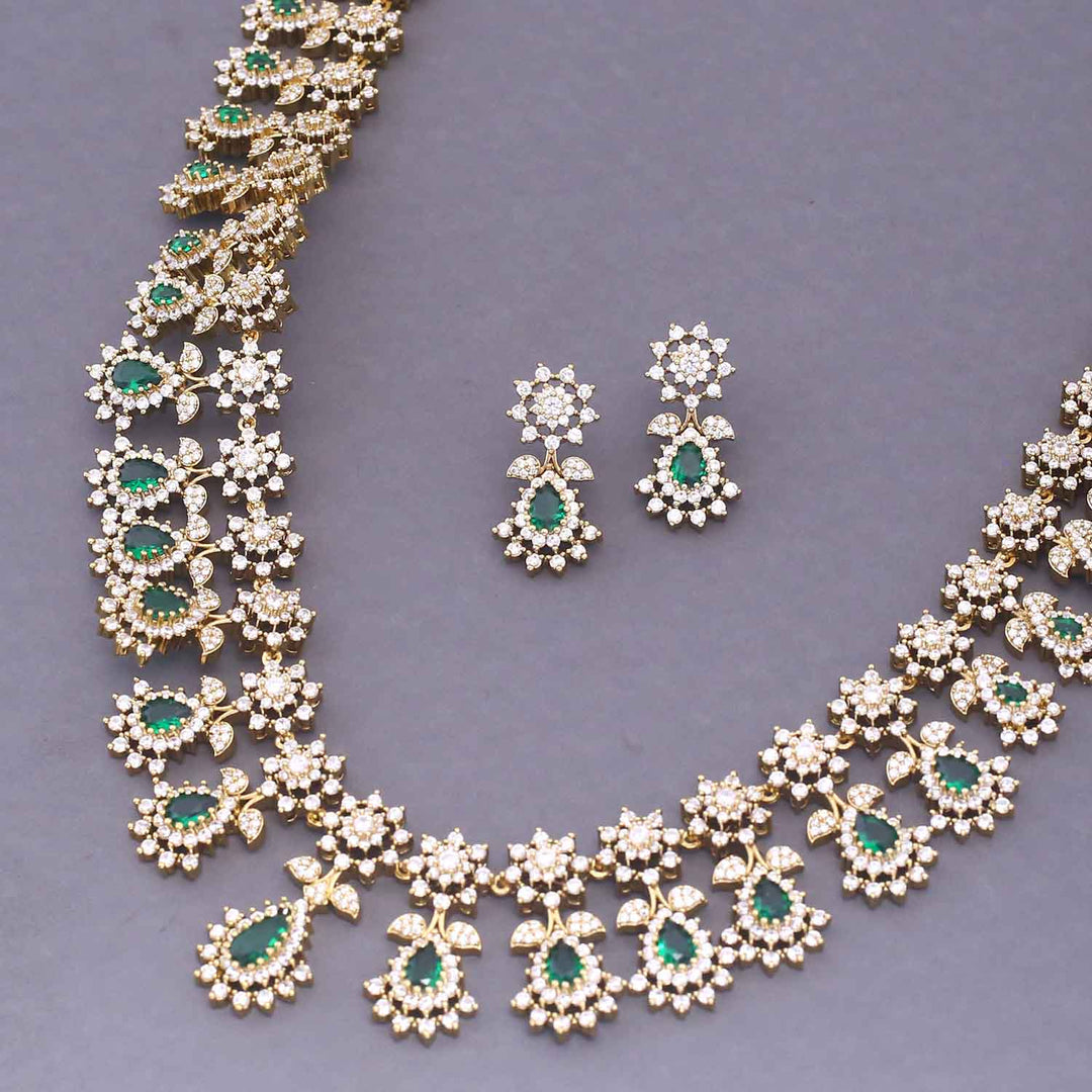 Emerald Arlina Victorian Jewellery Set - New Arrival