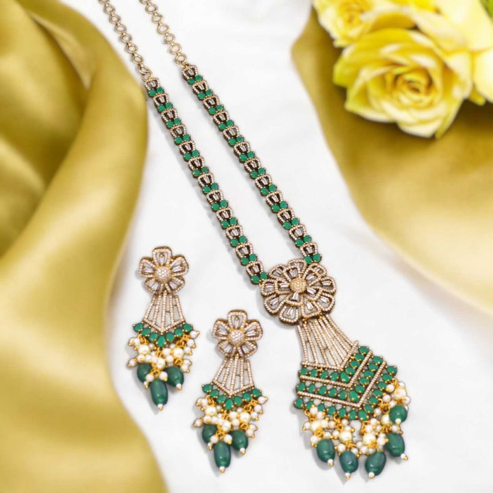 Emerald Luccy Victorian Jewellery Set - New Arrival