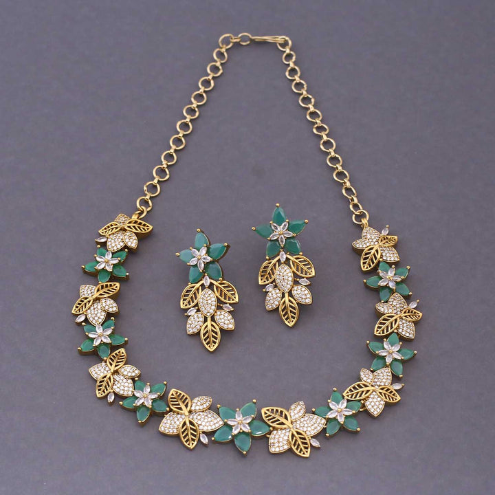 Emerald Municca Victorian Jewellery Set - New Arrival