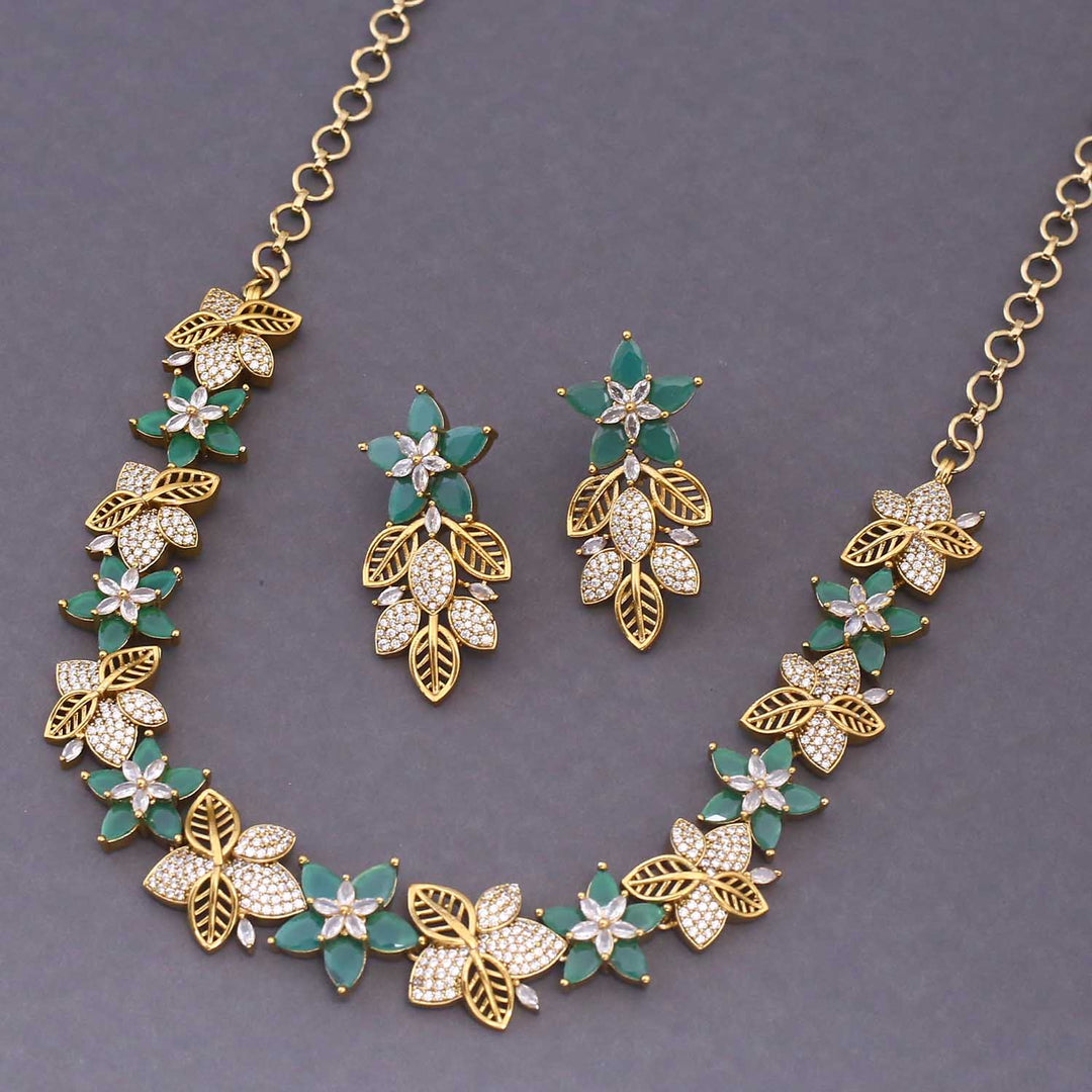 Emerald Municca Victorian Jewellery Set - New Arrival