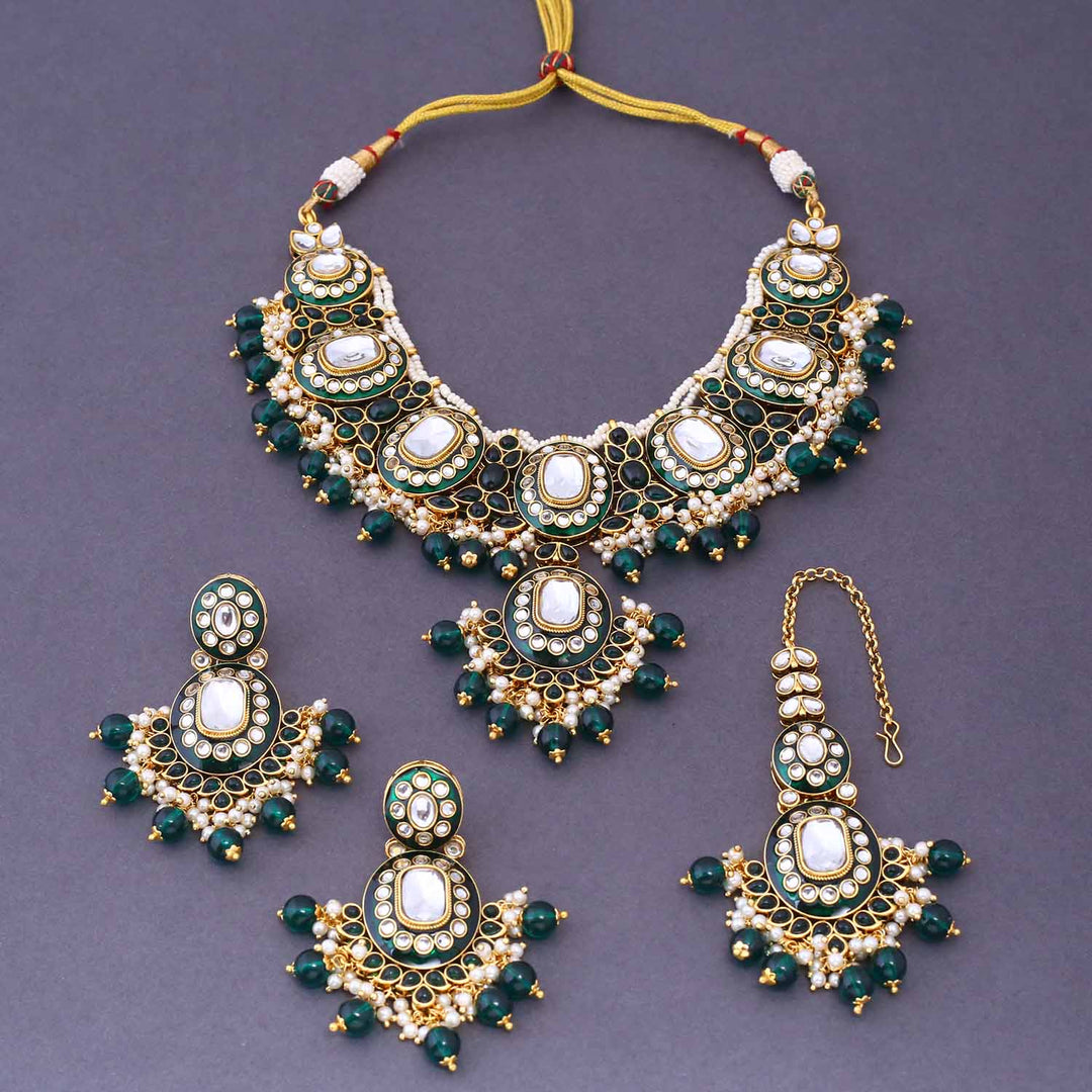 Emerald Aachal Kundan Jewellery Set