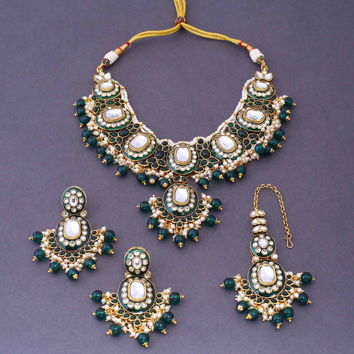 Emerald Aachal Kundan Jewellery Set