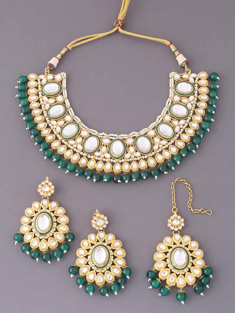 Emerald Aalia Jewellery Set