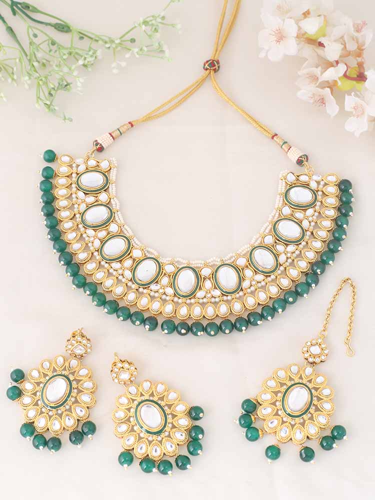 Emerald Aalia Jewellery Set