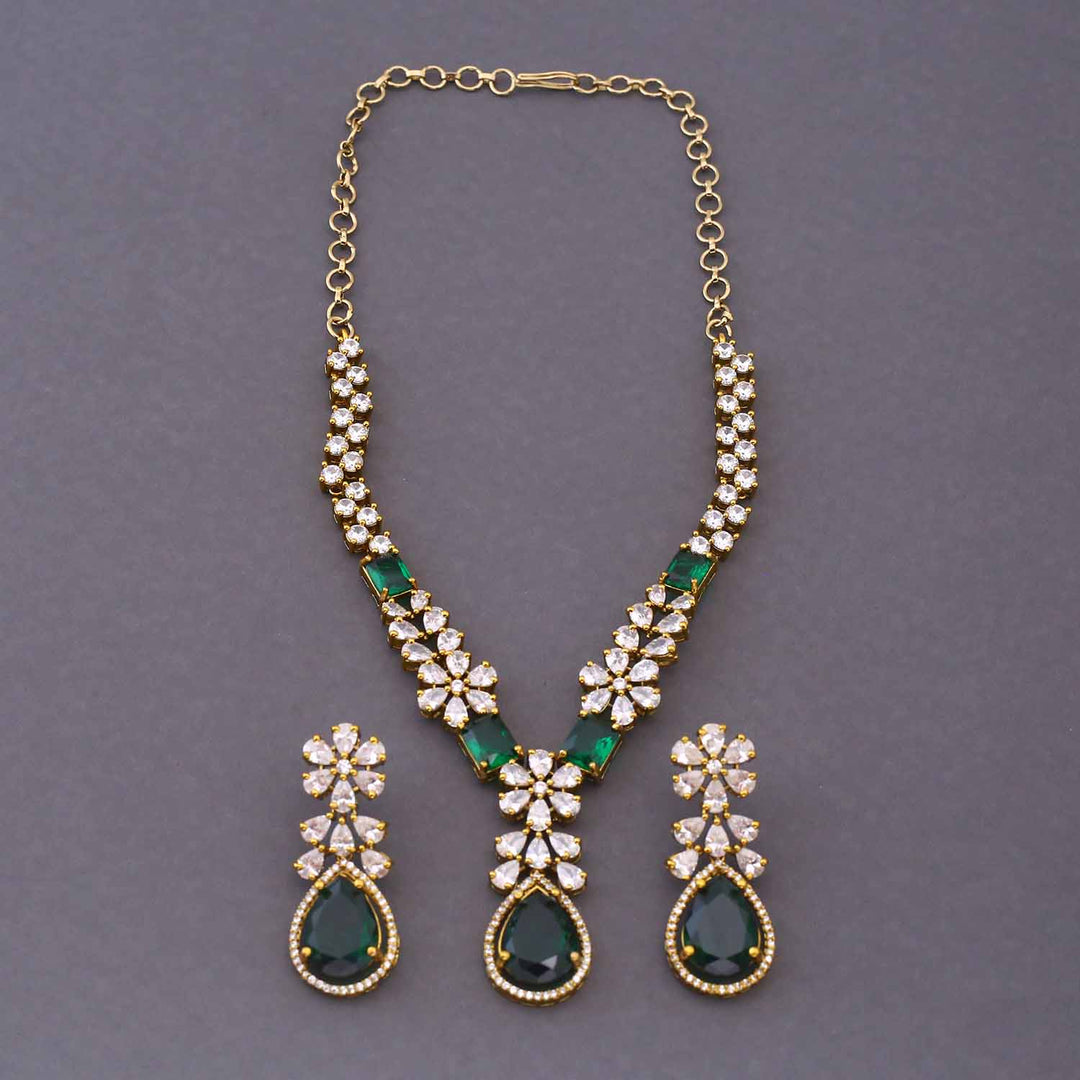 Emerald Aamber Victorian Jewellery Set - New Arrival