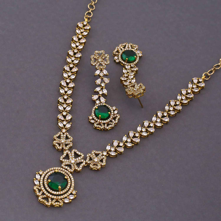 Emerald Aamiya Victorian Jewellery Set - New Arrival