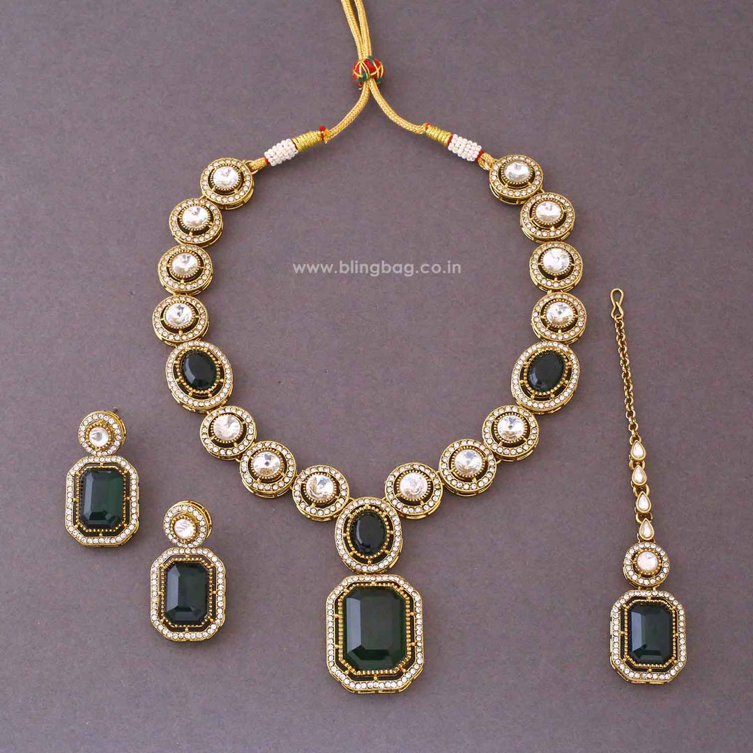 Emerald Aaryani Kundan Jewellery Set