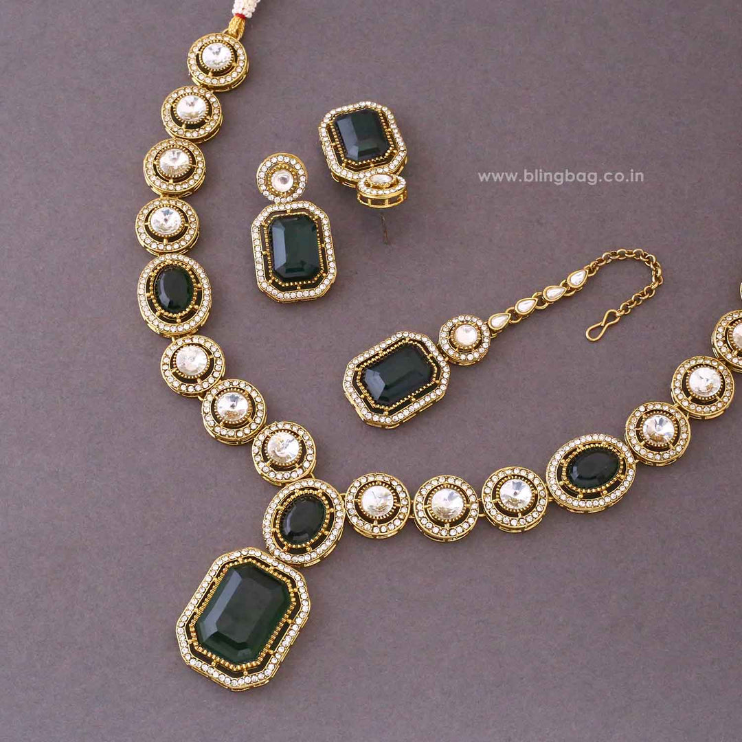 Emerald Aaryani Kundan Jewellery Set