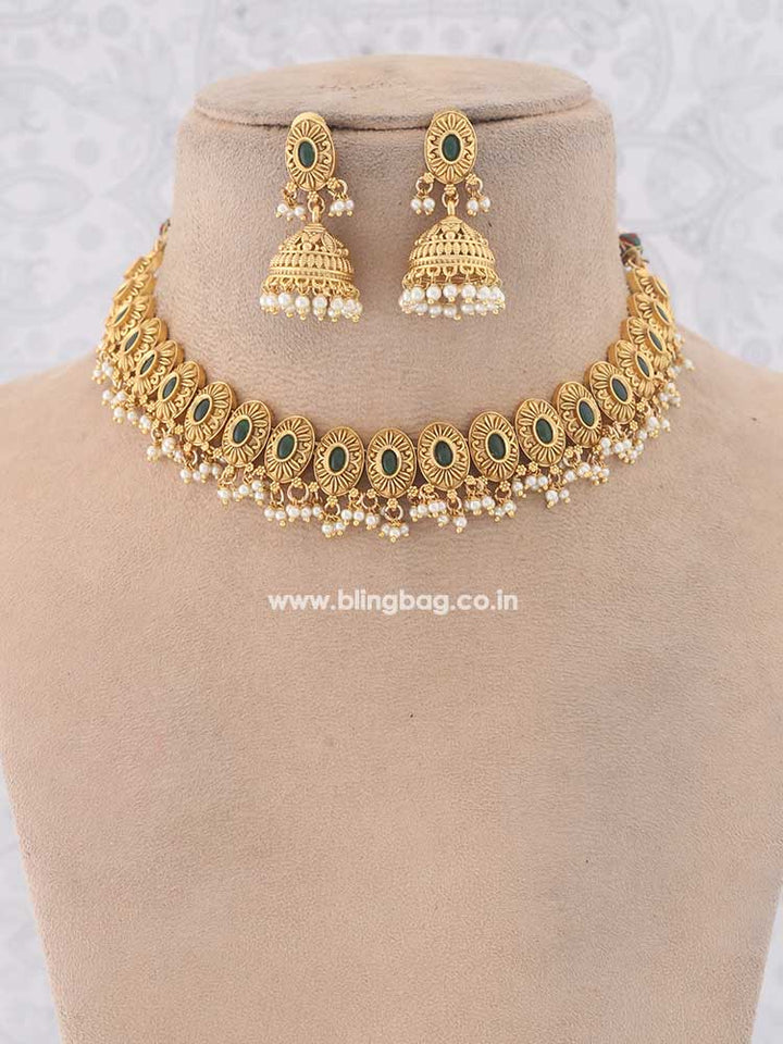 Emerald Aashini Jewellery Set