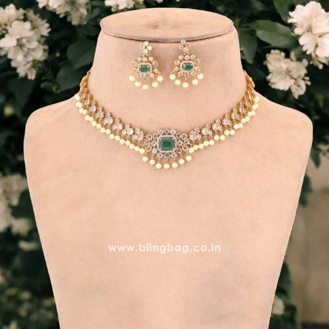 Emerald Aavanya Antique Jewellery Set- New Arrival