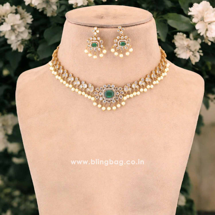 Emerald Aavanya Antique Jewellery Set- New Arrival