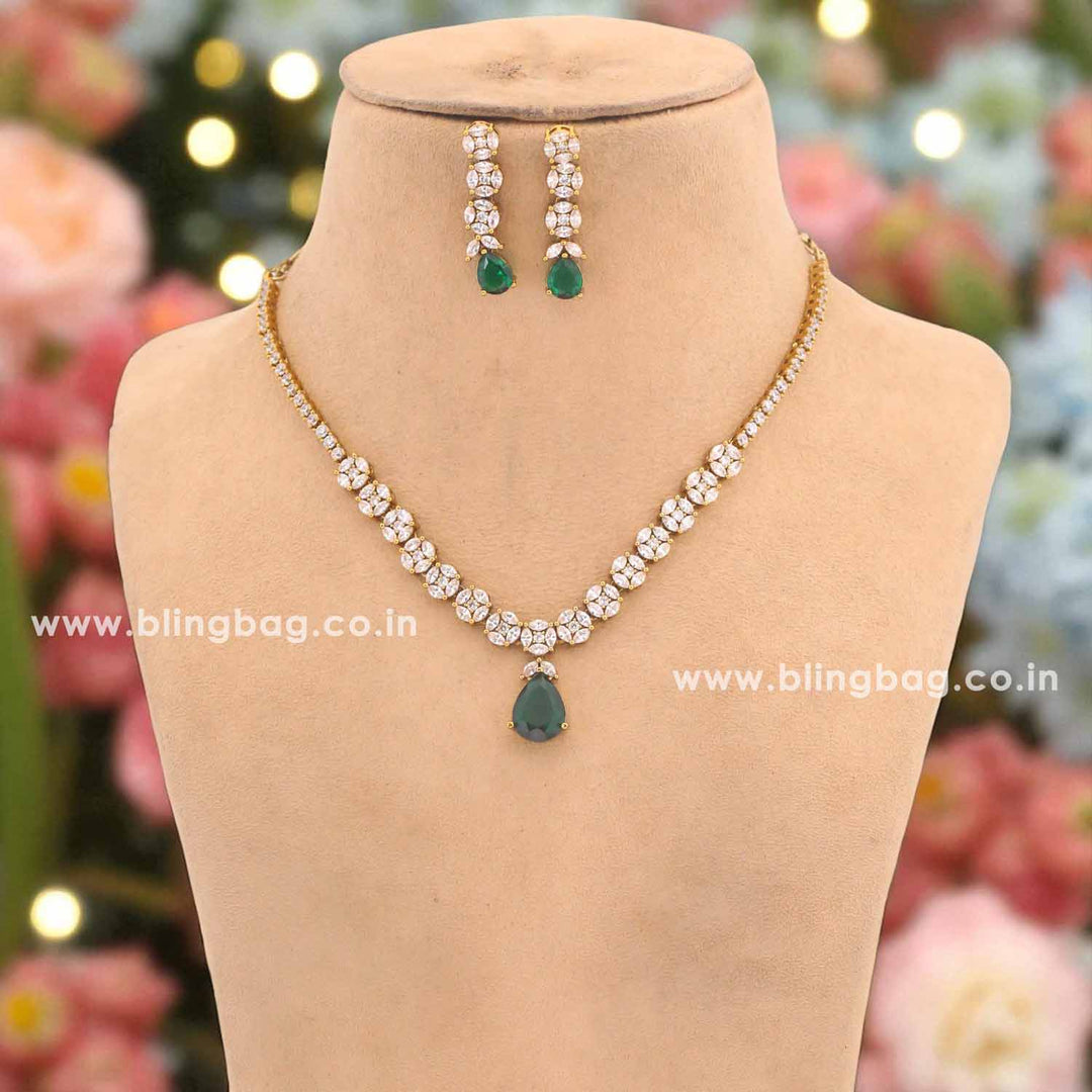 Emerald Aayina Victorian Jewellery Set - New Arrival